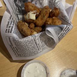 Garlic cheese curds - absolutely great! Garlic cheese curds - absolutely great!