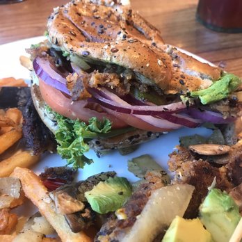 Denny's - Veggie burger was  yummy - American Near Me - Murrieta, California