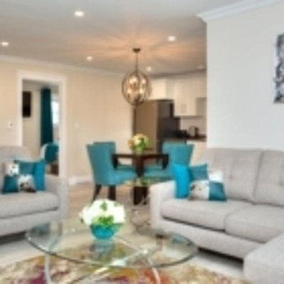 Royal Inn + Suites by null