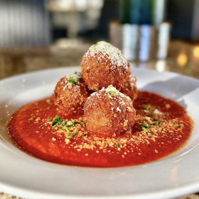 Yanni's Bar & Grill - Events & Catering by null