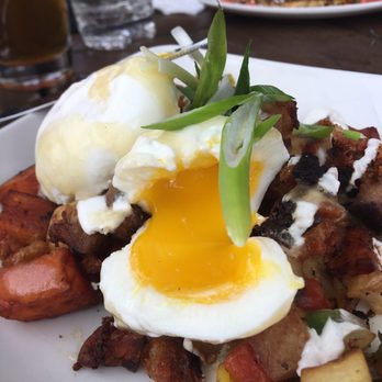 Agate Alley Bistro - Boar Belly Hash - New American Near Me - Eugene, Oregon