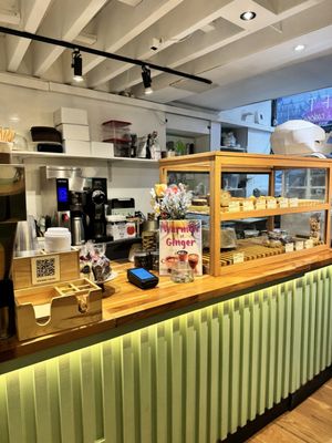 Sift Cakes and Cookies by null