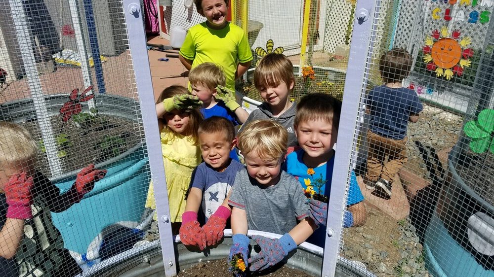 Little People's Learning Center Logo