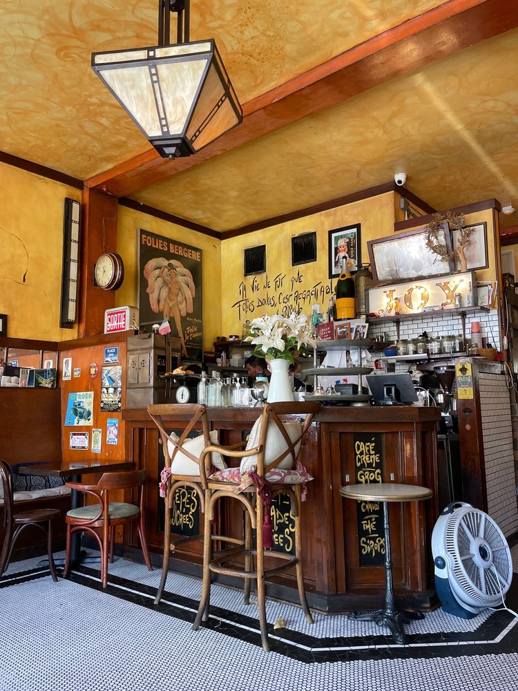 A La Folie Café