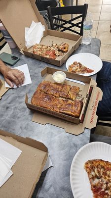 Mr. T's Pizza & Ice Cream by null