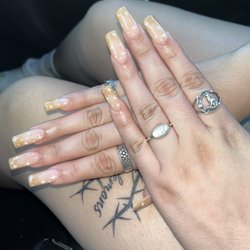 Square french tip w/ white sparkles