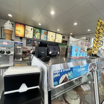 Dairy Queen - Try this place - Ice Cream & Frozen Yogurt Near Me - Wilmette, Illinois