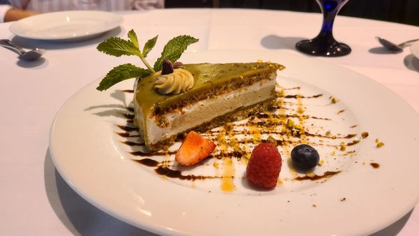 Sandro's by null