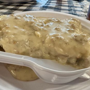 The Farm Kitchen - Biscuit and Gravy - Diners Near Me - Shelbyville, Kentucky The Farm Kitchen - Biscuit and Gravy - Diners Near Me - Shelbyville, Kentucky
