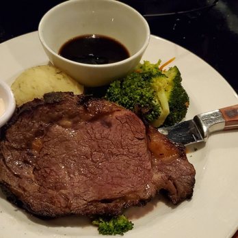 Chop's Steaks & Seafood - Prime Rib au jus with broccoli and mashed potatoes - Seafood Near Me - Fort Wayne, Indiana Chop's Steaks & Seafood - Prime Rib au jus with broccoli and mashed potatoes - Seafood Near Me - Fort Wayne, Indiana
