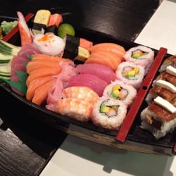 Omakase Japanese Cuisine - Sushi Boat!