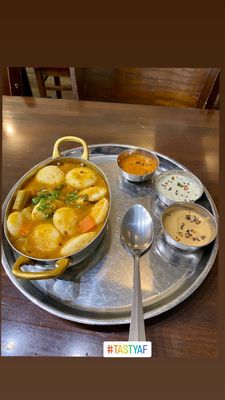 Navaratna by null