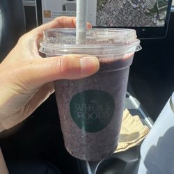 WFM Coffee Bar - Berry green smoothie