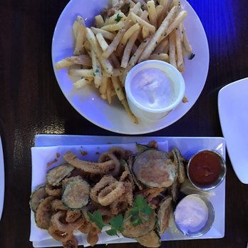 Max's Grille - Truffle fries and calamri - New American Near Me - Boca Raton, Florida Max's Grille - Truffle fries and calamri - New American Near Me - Boca Raton, Florida