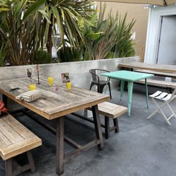 La Mission - Outside seating
