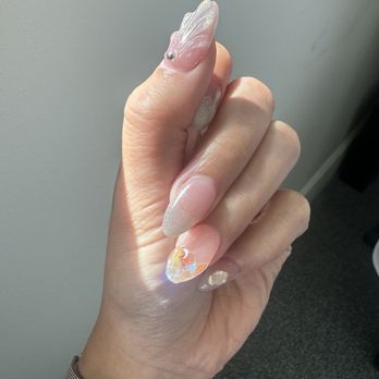 Meraki Manicures - Nail Salons Near Me - Katy, Texas