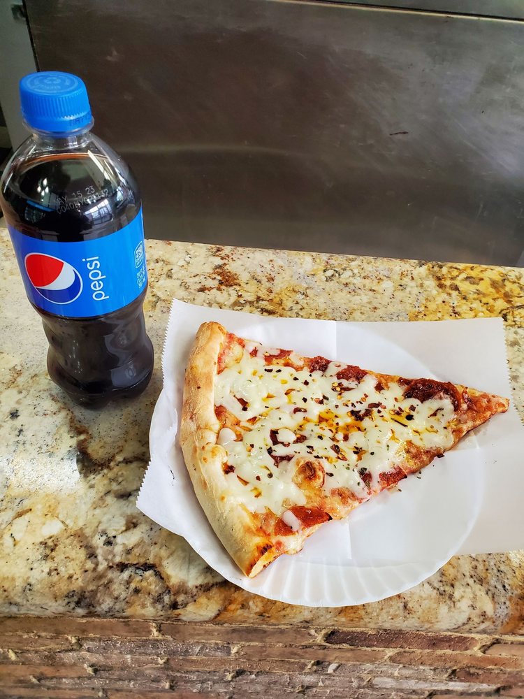 ARMANDO’S PIZZA Updated August 2024 34 Photos & 85 Reviews 1413