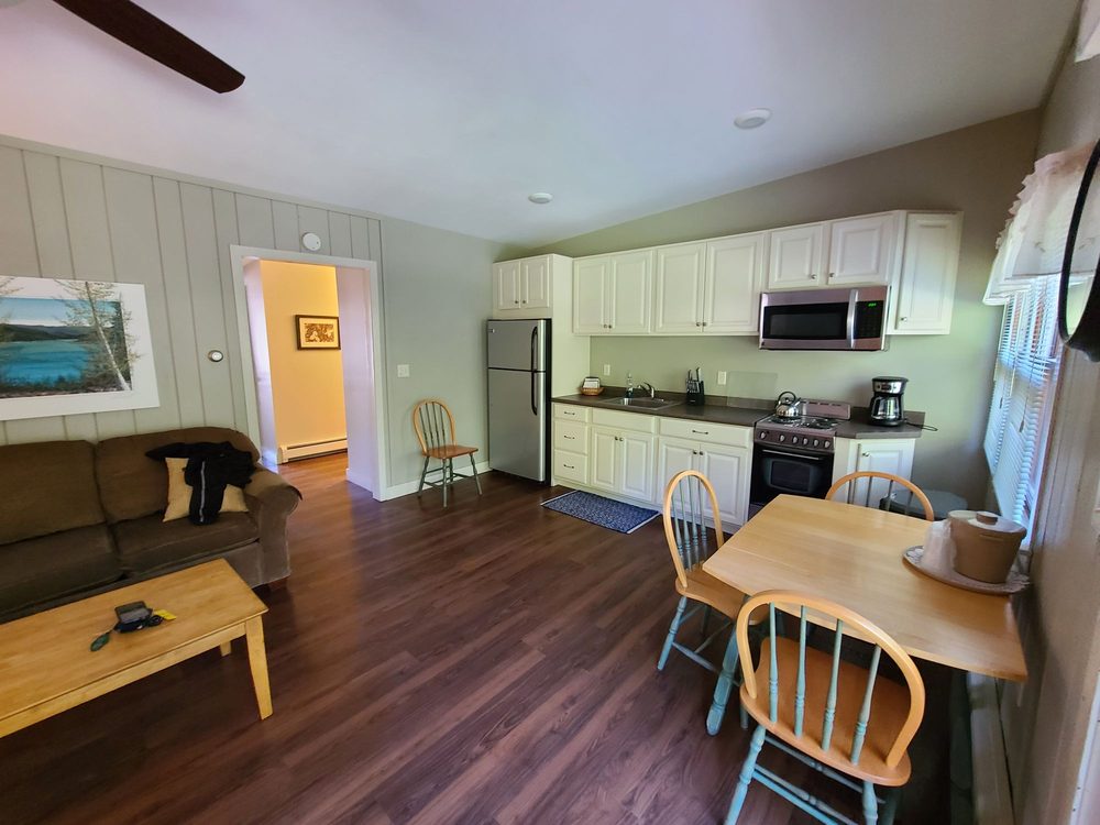 WHALEBACK INN Updated October 2024 20 Photos & 26 Reviews 1757 N Manitou Trl W, Leland