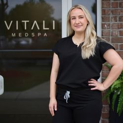 Vitali Medspa - Nicole Edwards, Medical Assistant