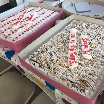 La Preciosa Market - two cakes in boxes - Grocery Near Me - Taft, California La Preciosa Market - two cakes in boxes - Grocery Near Me - Taft, California