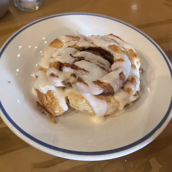 Sunrise Memphis - cinnamon roll - Breakfast & Brunch Near Me - Memphis, Tennessee