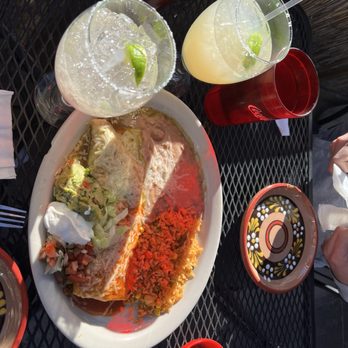 La Casita De Cortez - Shredded beef burrito - Mexican Near Me - Cortez, Colorado La Casita De Cortez - Shredded beef burrito - Mexican Near Me - Cortez, Colorado