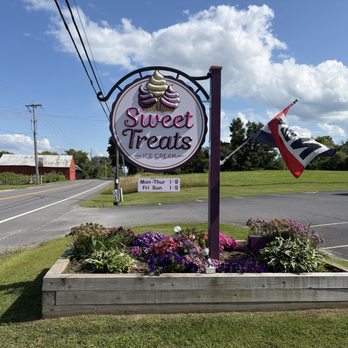 Sweet Treats Ice Cream - Sweet Treats Ice Cream and more - Ice Cream & Frozen Yogurt Near Me - Peru, New York Sweet Treats Ice Cream - Sweet Treats Ice Cream and more - Ice Cream & Frozen Yogurt Near Me - Peru, New York