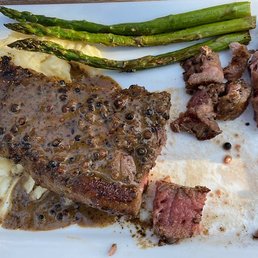 14oz NY Strip with mash and asparagus 14oz NY Strip with mash and asparagus
