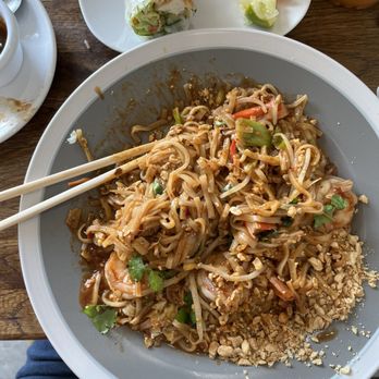 Lucky Thai - Seafood Pad Thai - Thai Near Me - Murfreesboro, Tennessee