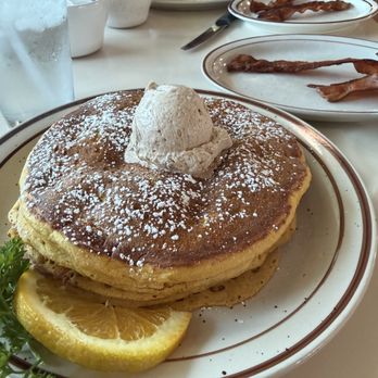 Milt’s Diner - pumpkin pancakes - Breakfast & Brunch Near Me - Bakersfield, California Milt’s Diner - pumpkin pancakes - Breakfast & Brunch Near Me - Bakersfield, California