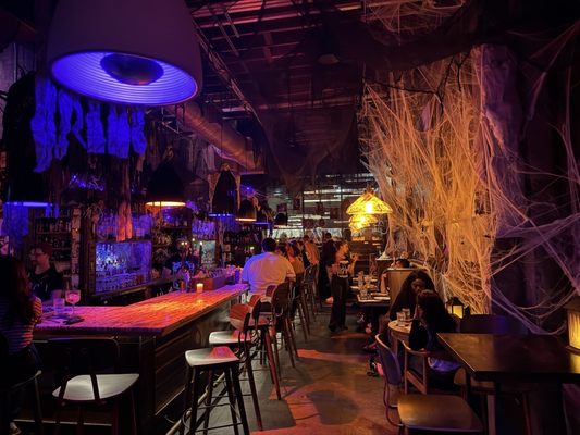 The Courtesy by null