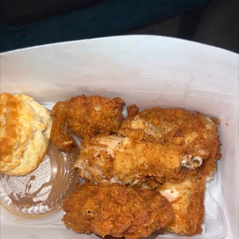 KFC - Why is the breading falling off? Plus a terrible attitude right when I pulled up? How can you ruin KFC? I don't get it. - Fast Food Near Me - Hemet, California KFC - Why is the breading falling off? Plus a terrible attitude right when I pulled up? How can you ruin KFC? I don't get it. - Fast Food Near Me - Hemet, California