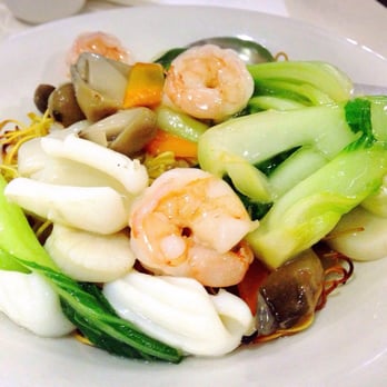 Oversea Chinese Restaurant - 兩面黃 - Chinese Near Me - London, XGL Oversea Chinese Restaurant - 兩面黃 - Chinese Near Me - London, XGL