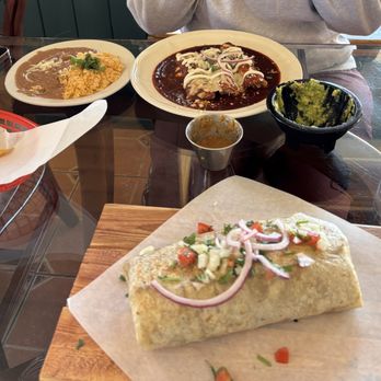 Pepe's Mexican Grill - Enchiladas and a burrito stuffed with a chili Ellen - Mexican Near Me - Panguitch, Utah Pepe's Mexican Grill - Enchiladas and a burrito stuffed with a chili Ellen - Mexican Near Me - Panguitch, Utah