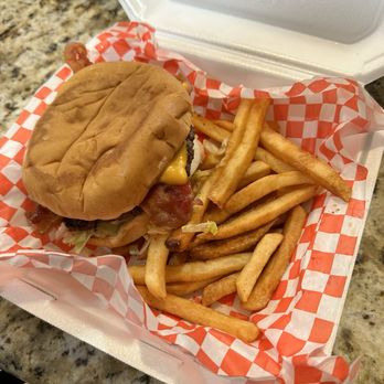 Teddy B's - Bacon Cheeseburger combo - Burgers Near Me - San Antonio, Texas Teddy B's - Bacon Cheeseburger combo - Burgers Near Me - San Antonio, Texas