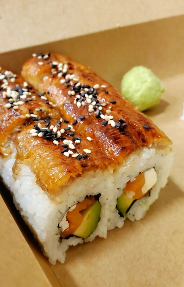 SUSHI YUMMY Updated October 2024 41 Photos & 42 Reviews 1455 SE