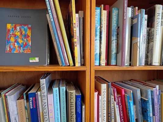 Pegasus Books by null