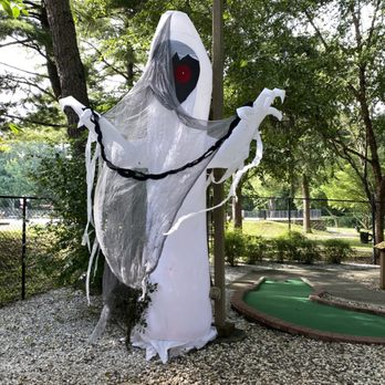 Saxon Woods Mini Golf Course - Mini Golf Near Me - White Plains, New York Saxon Woods Mini Golf Course - Mini Golf Near Me - White Plains, New York