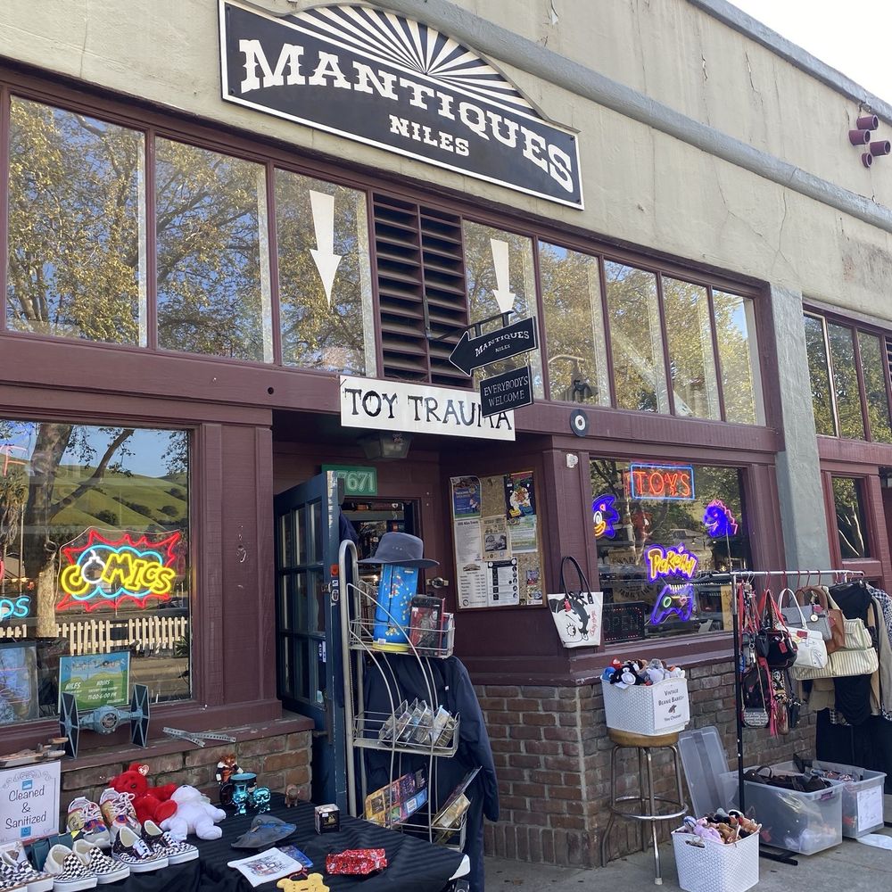 Mantiques - Entrance - Antiques Near Me - Fremont, California Mantiques - Entrance - Antiques Near Me - Fremont, California