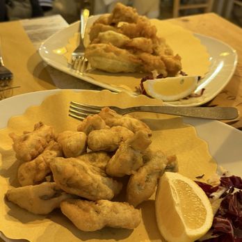 Trattoria da Nonna Clara - Zucchini flowers - Italian Near Me - Lucca, LU
