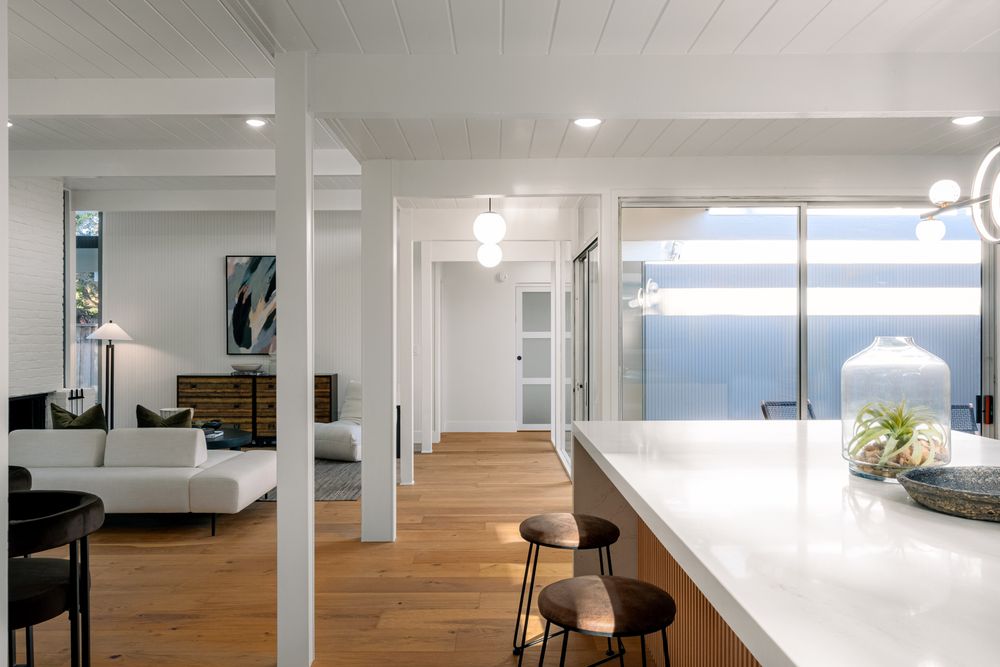 Slide of Neon Builder