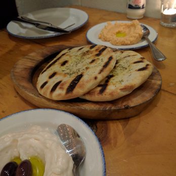 Mamakas Taverna - Dips and pita 4.5/5 - Greek Near Me - Toronto, Ontario