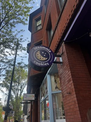 Insomnia Cookies by null