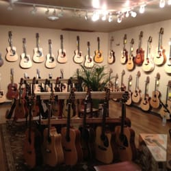 Uncle Ike's Music & Sound - Acoustic Room