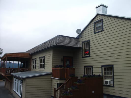 Microbrasserie de l'Île d’Orléans - Pub le Mitan by null