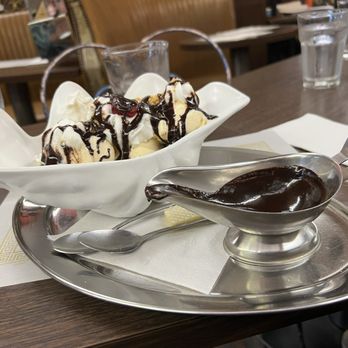 Margie's Candies - Home made hot fudge to top off the perfect split - Candy Stores Near Me - Chicago, Illinois Margie's Candies - Home made hot fudge to top off the perfect split - Candy Stores Near Me - Chicago, Illinois
