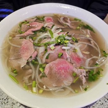 Com Tam Pho 168 - PH02 pho tai, large - Vietnamese Near Me - Toronto, Ontario