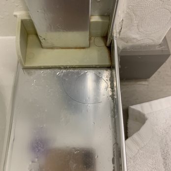 Hampton Inn & Suites Indianapolis-Keystone - (Not my) hair in the shower - Hotels Near Me - Indianapolis, Indiana Hampton Inn & Suites Indianapolis-Keystone - (Not my) hair in the shower - Hotels Near Me - Indianapolis, Indiana