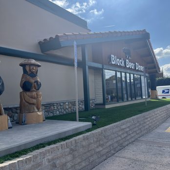 Black Bear Diner Tarzana - View from parking lot - Diners Near Me - Tarzana, California