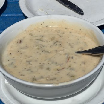 Sam's Chowder House - Clam chowder with a lot of Tobasco - Seafood Near Me - Half Moon Bay, California Sam's Chowder House - Clam chowder with a lot of Tobasco - Seafood Near Me - Half Moon Bay, California